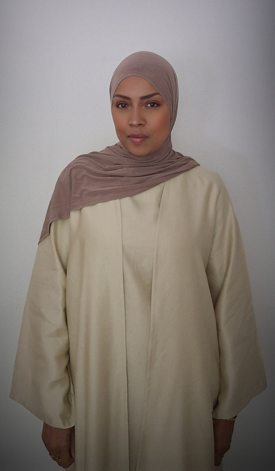 The Elegant Vanilla Abaya