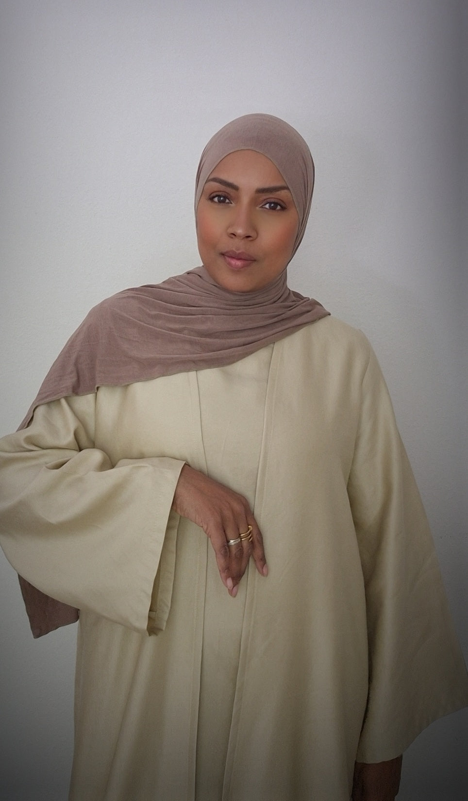 The Elegant Vanilla Abaya